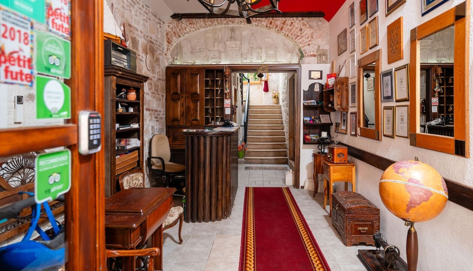 Reception - HERITAGE HOTEL TRAGOS****
