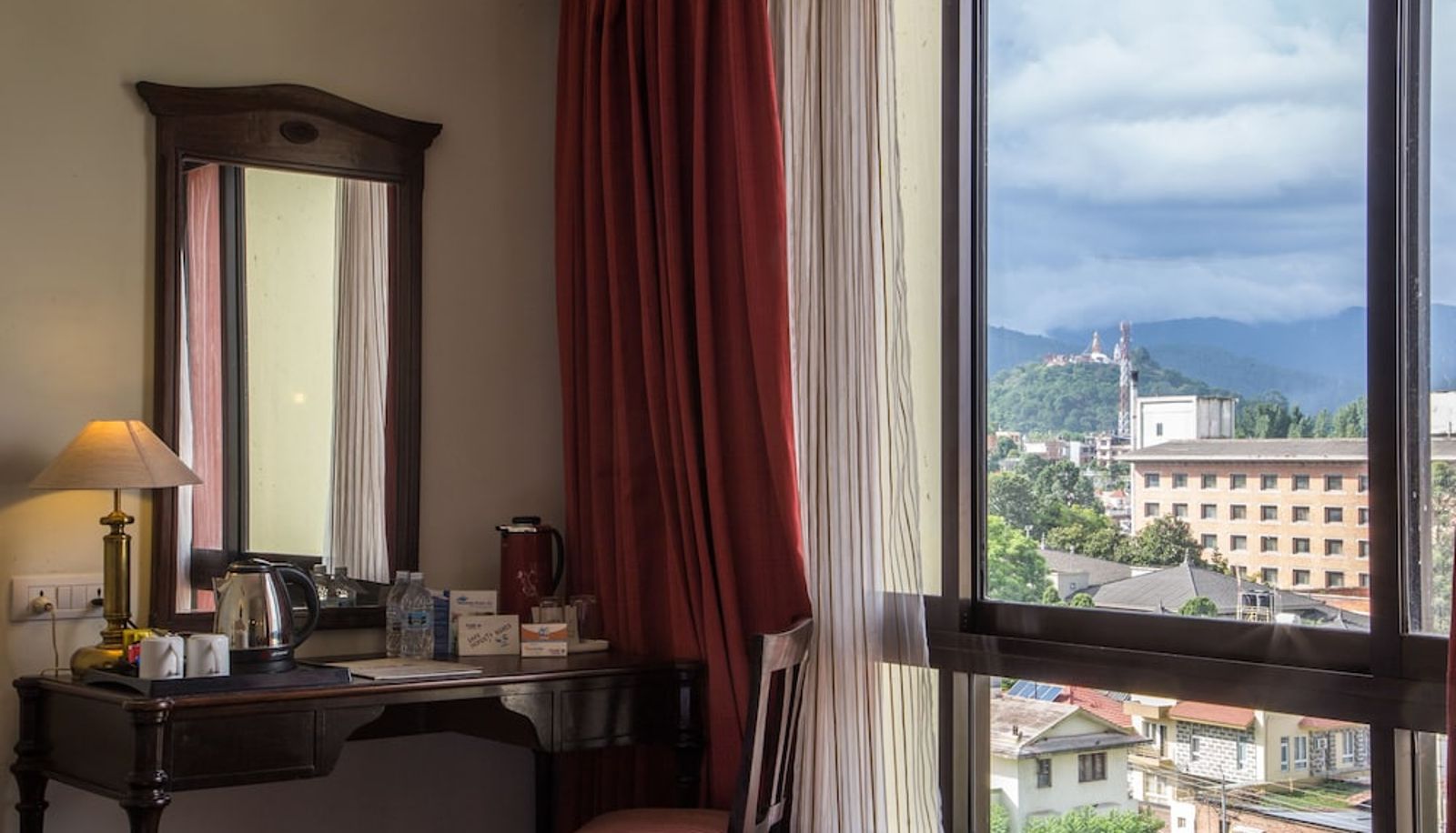 Surrounding - Grand Hotel Kathmandu
