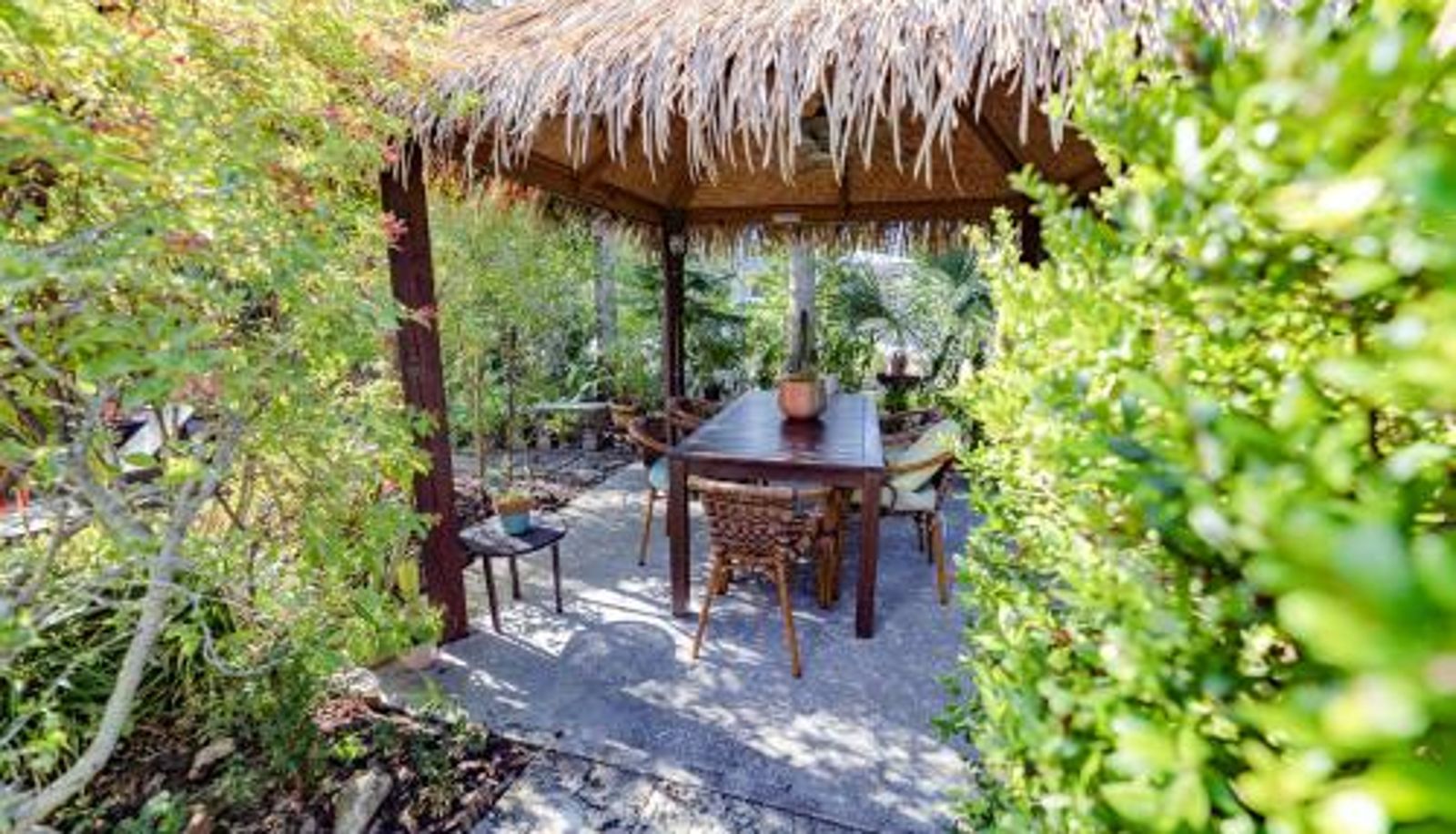 Info - The Desoto - Oceanview Inn