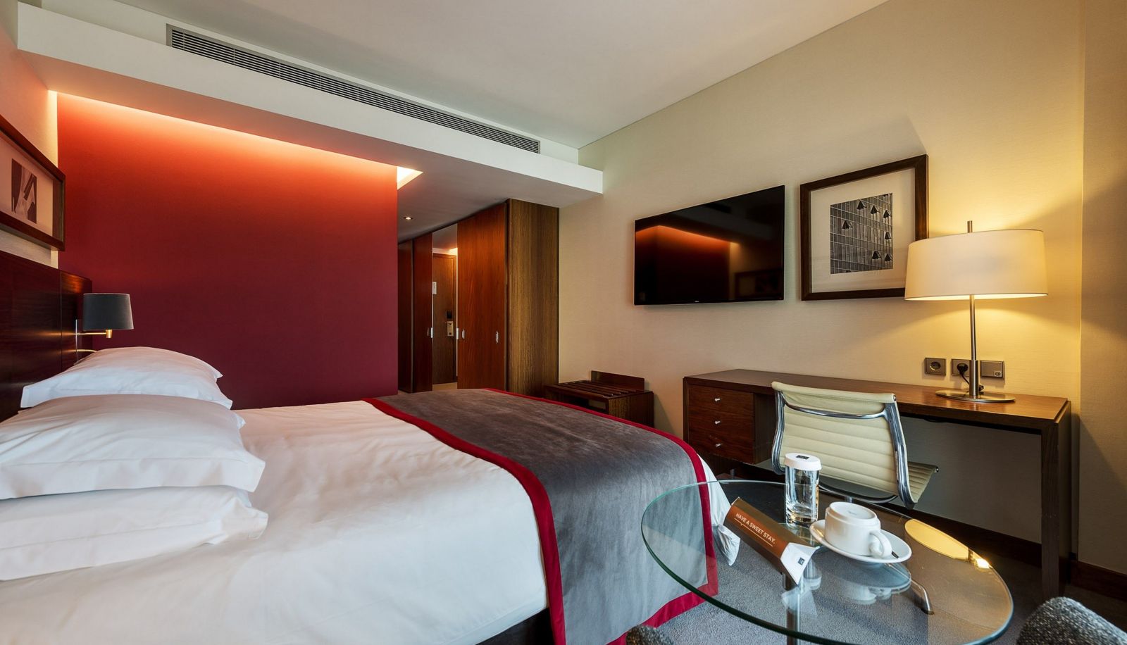 Room - Lagoas Park Hotel