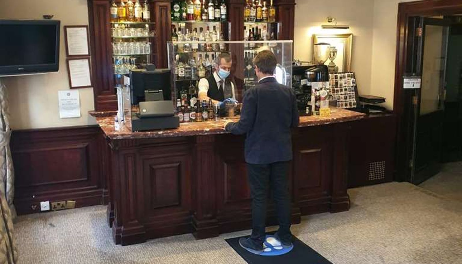 Hal - The Clarendon A Grange Hotel