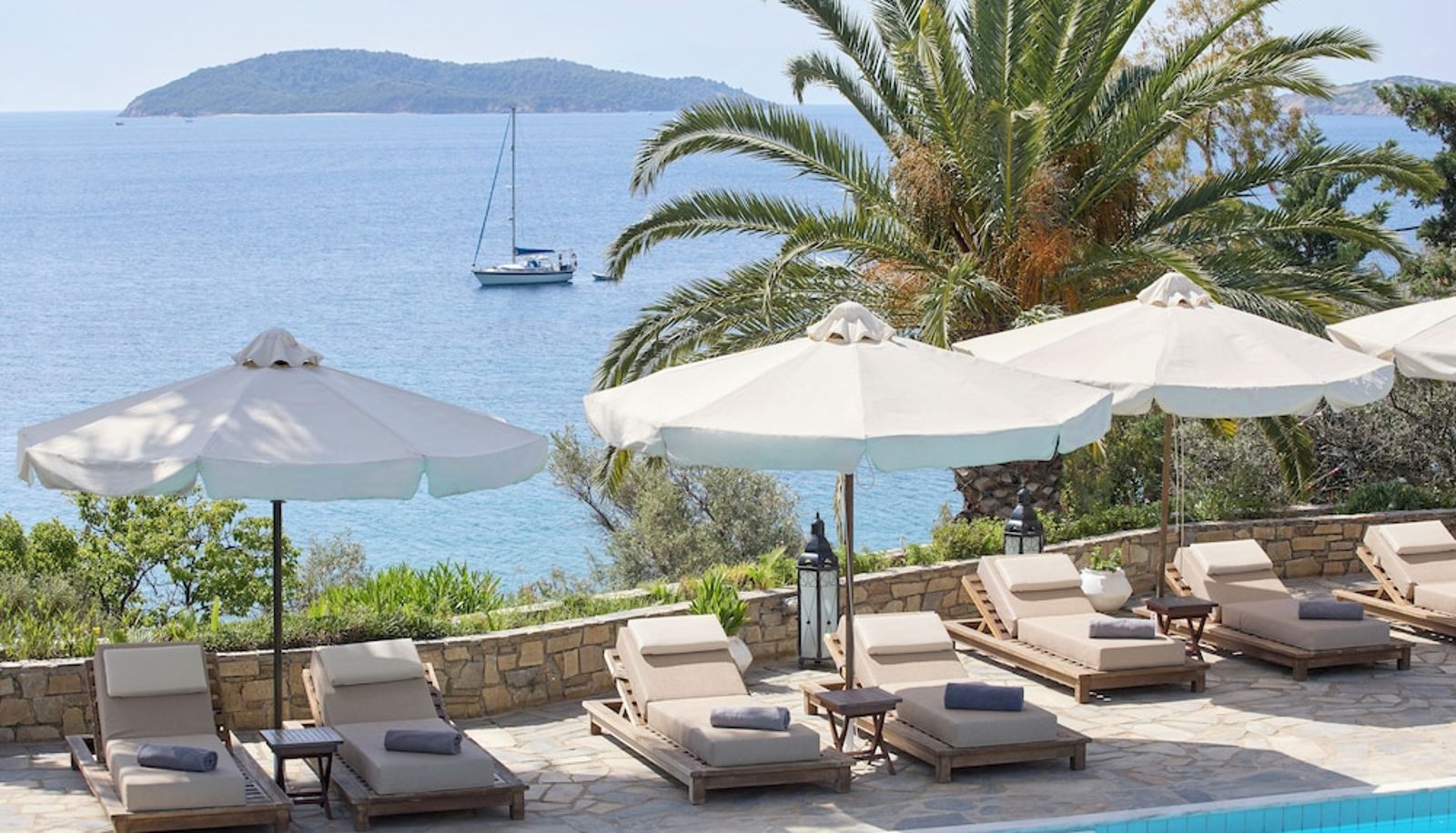 Piscina - Aegean Suites