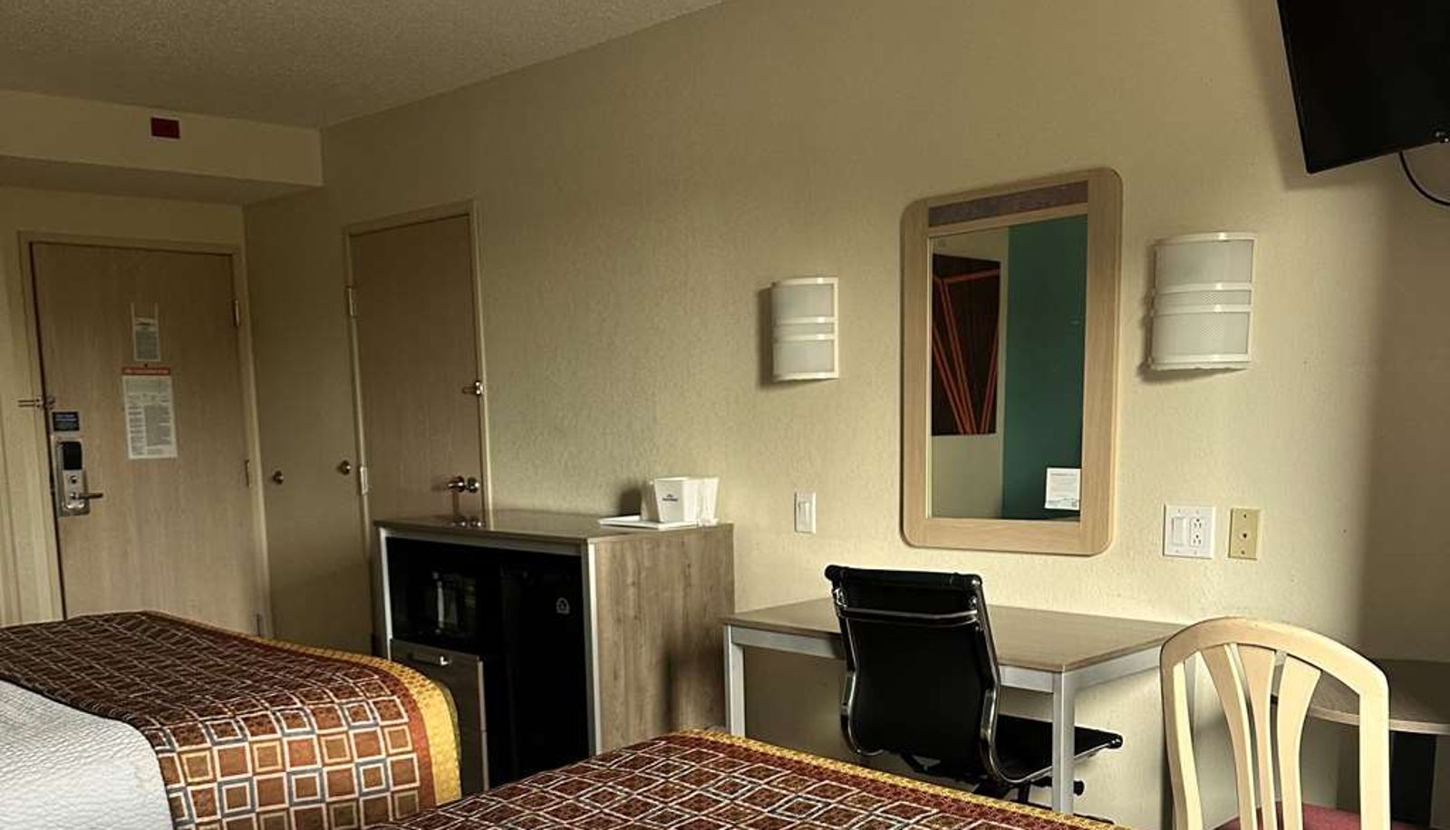 Zimmer - Howard Johnson by Wyndham Clarksville Tennessee