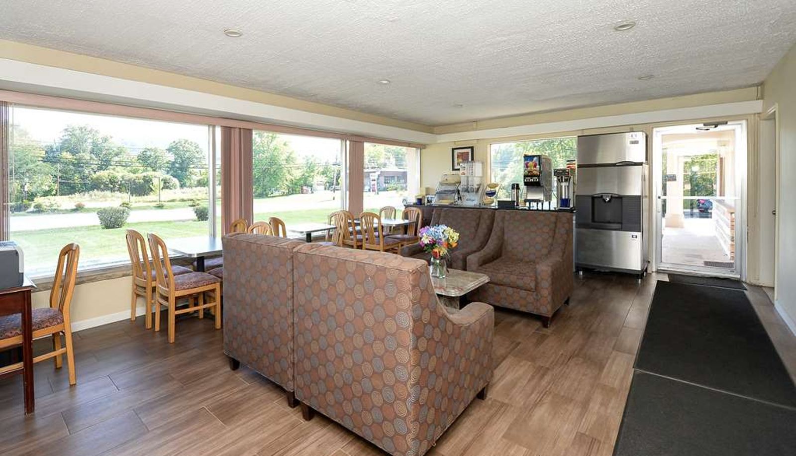 Lobby - Americas Best Value Inn Central Valley