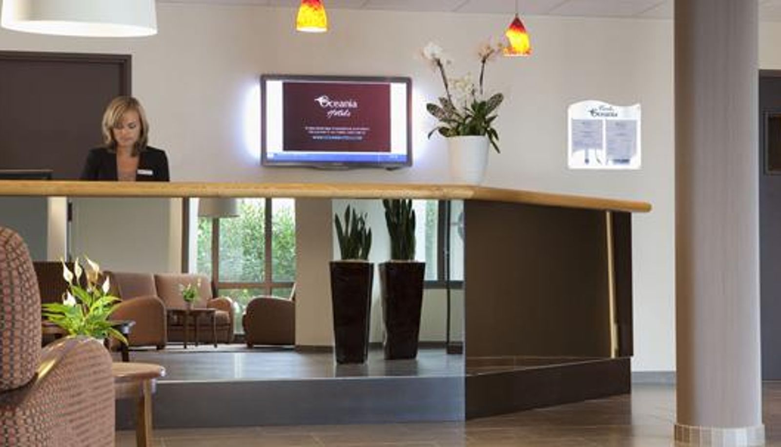 Hall - Americas Best Value Inn-Ukiah