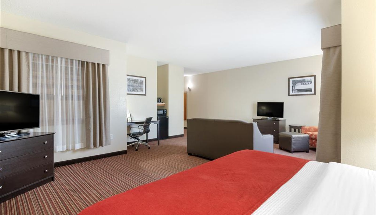 Pokój - Best Western Plus Bradbury Inn & Suites