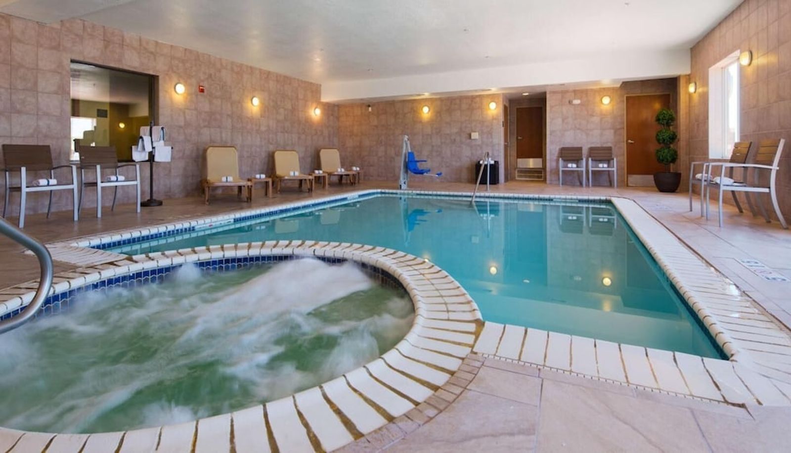 Basen - Quality Inn Perryton