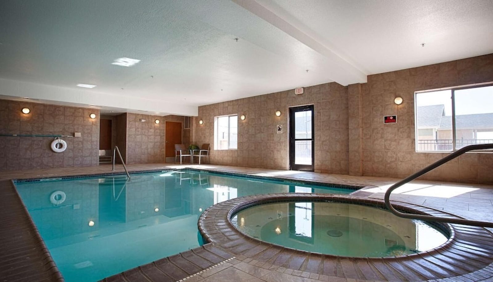 Basen - Quality Inn Perryton