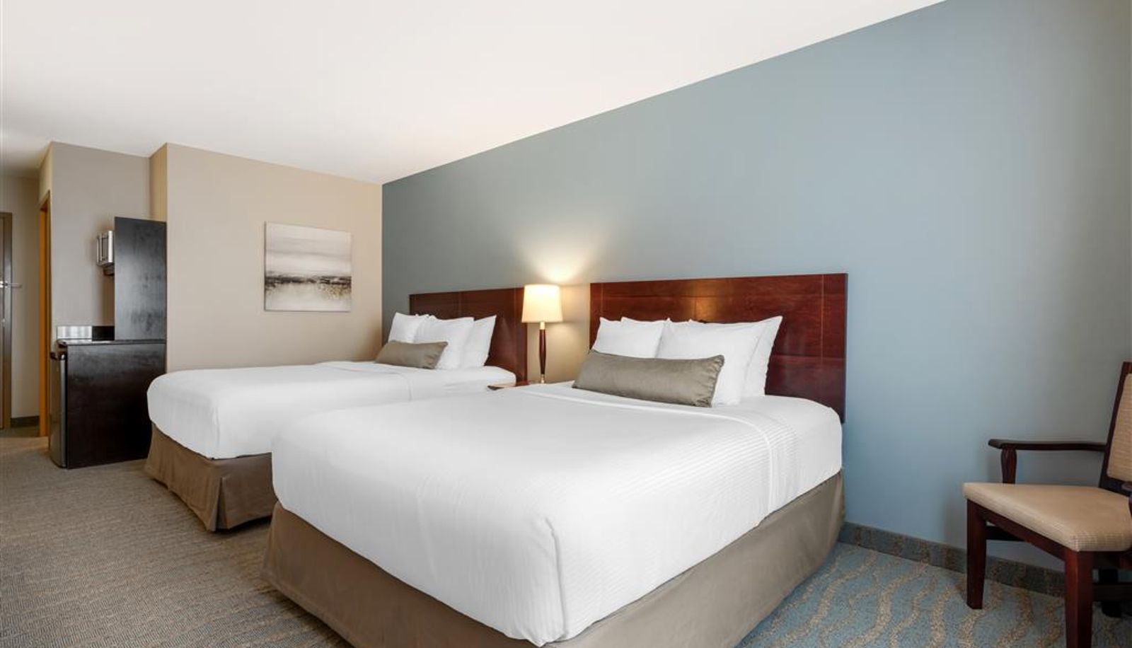 Room - Best Western Rocky Mountain House Inn & Suites