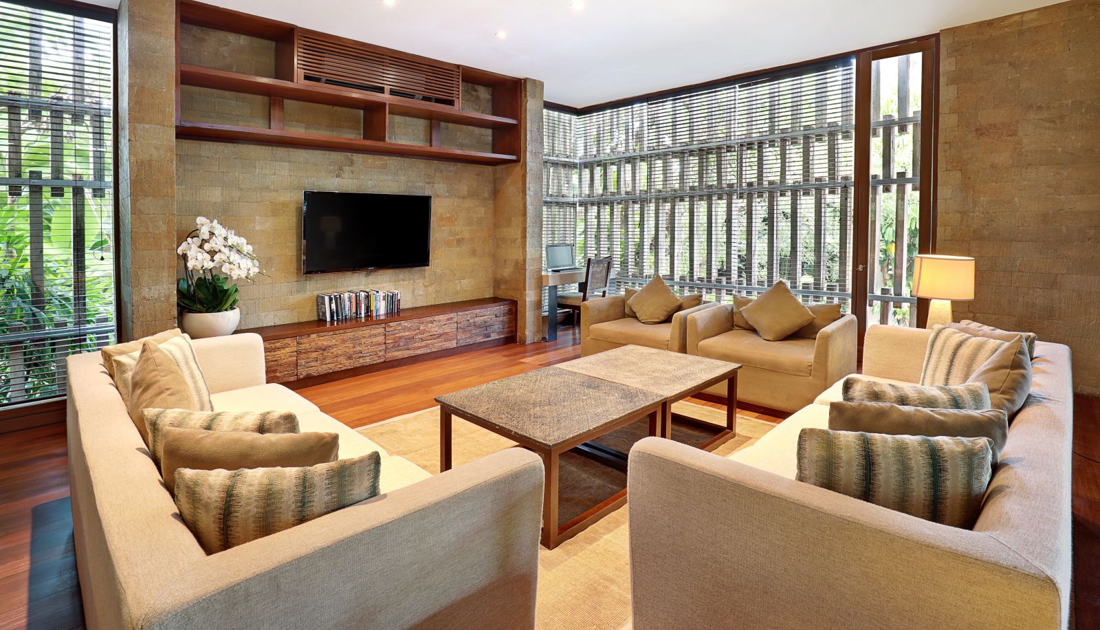 Bar - The Elysian Boutique Villa Hotel