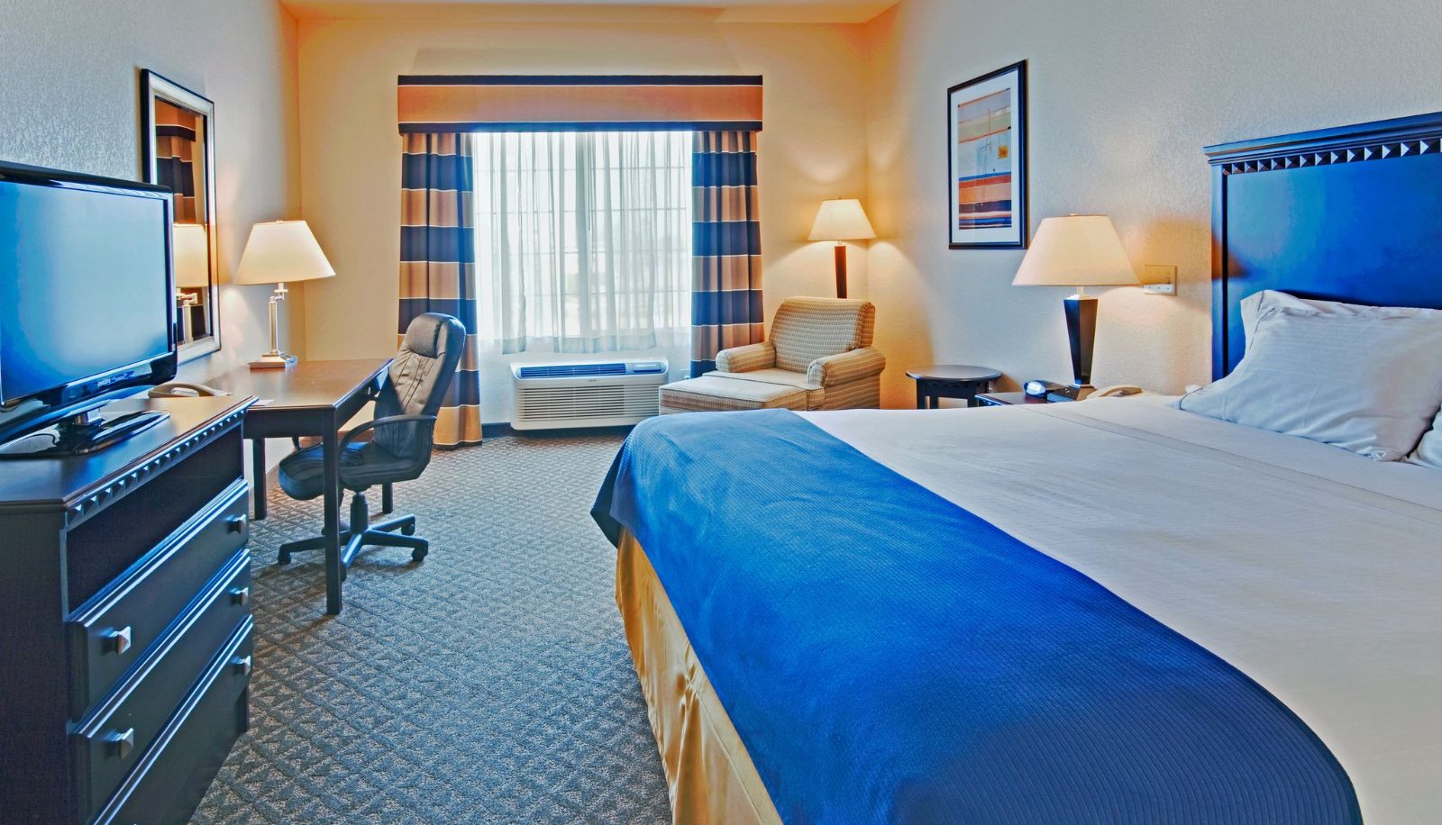 Habitación - Holiday Inn Express DELANO HWY 99 by IHG