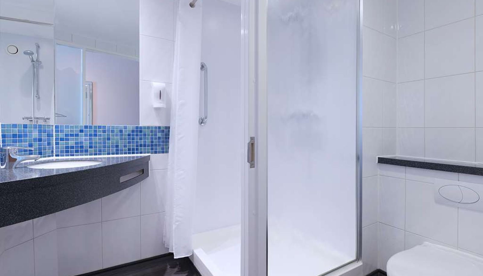 Chambre - TRAVELODGE LIVERPOOL JOHN LENNON AIRPORT