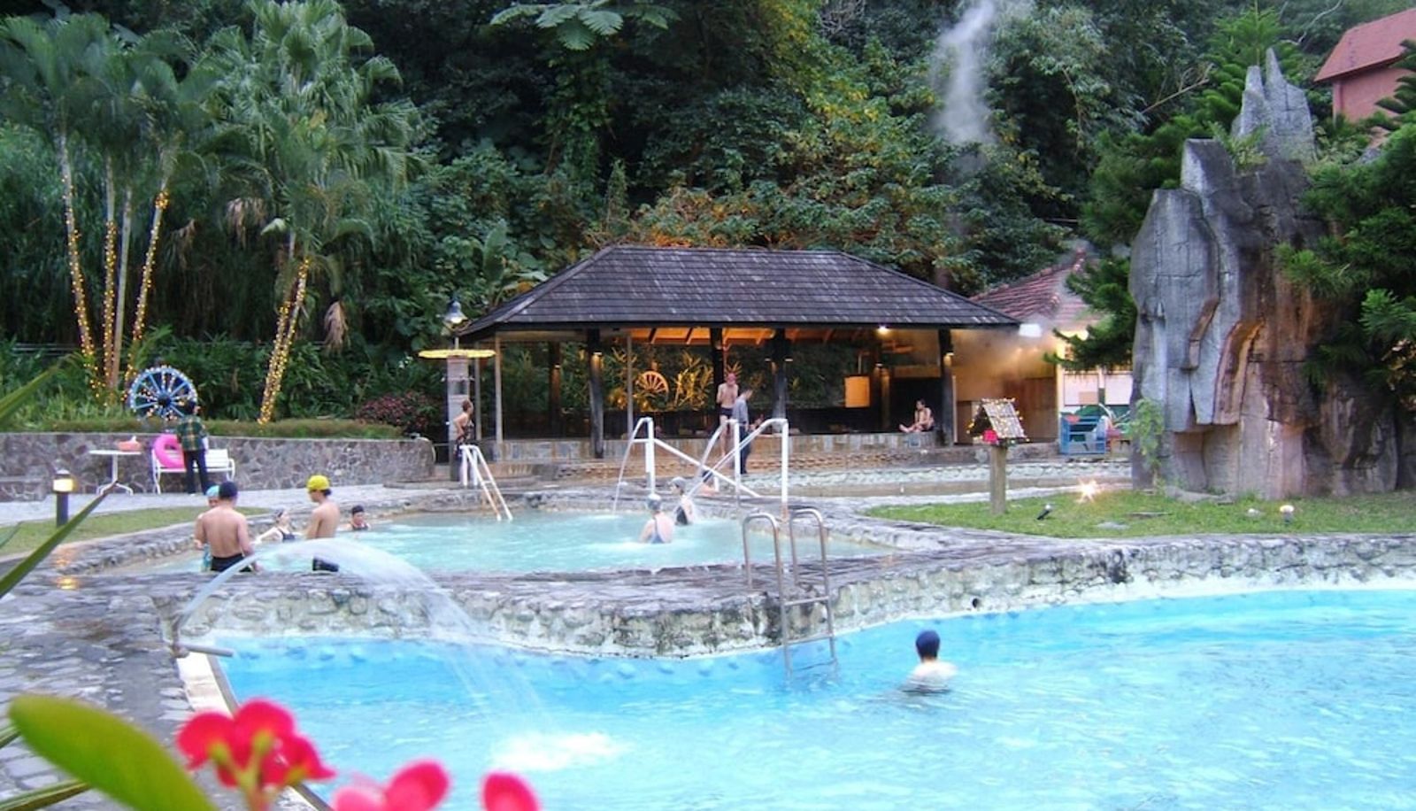 Pool - Rainbow Resort