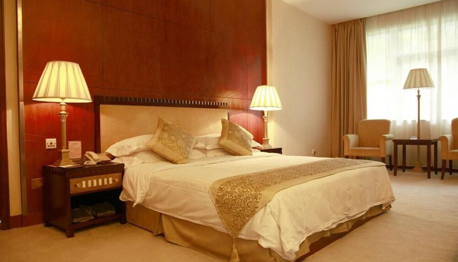 Camera standard - New Tai Garden Holiday Hotel