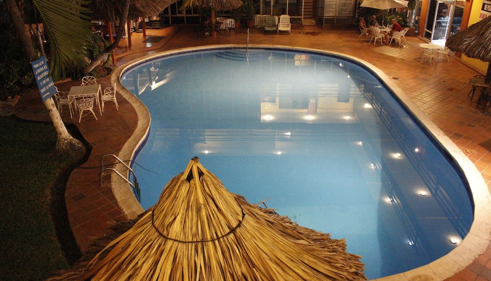 Pool - Gran Hotel Paris