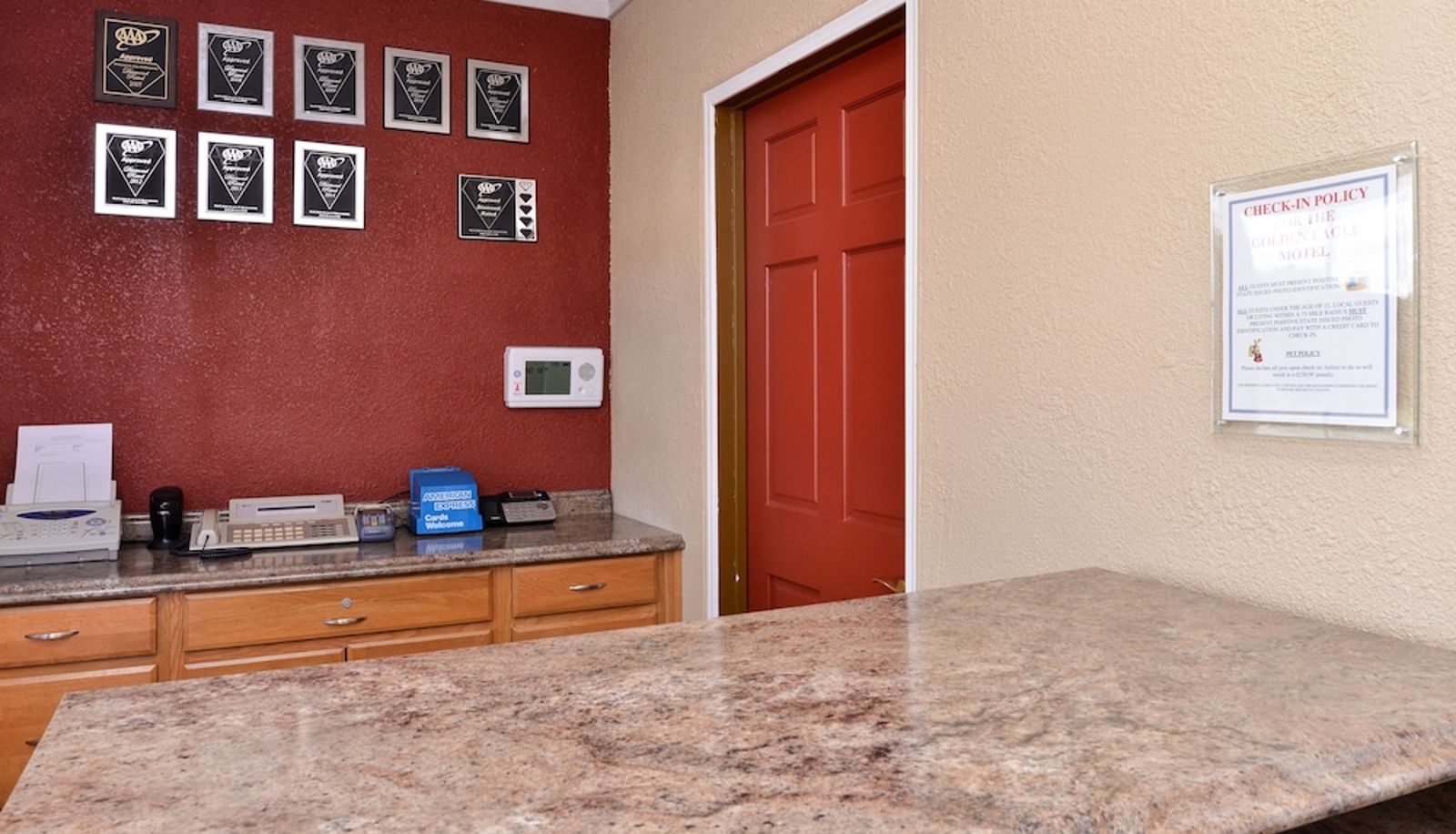 Reception - Golden Eagle Motel