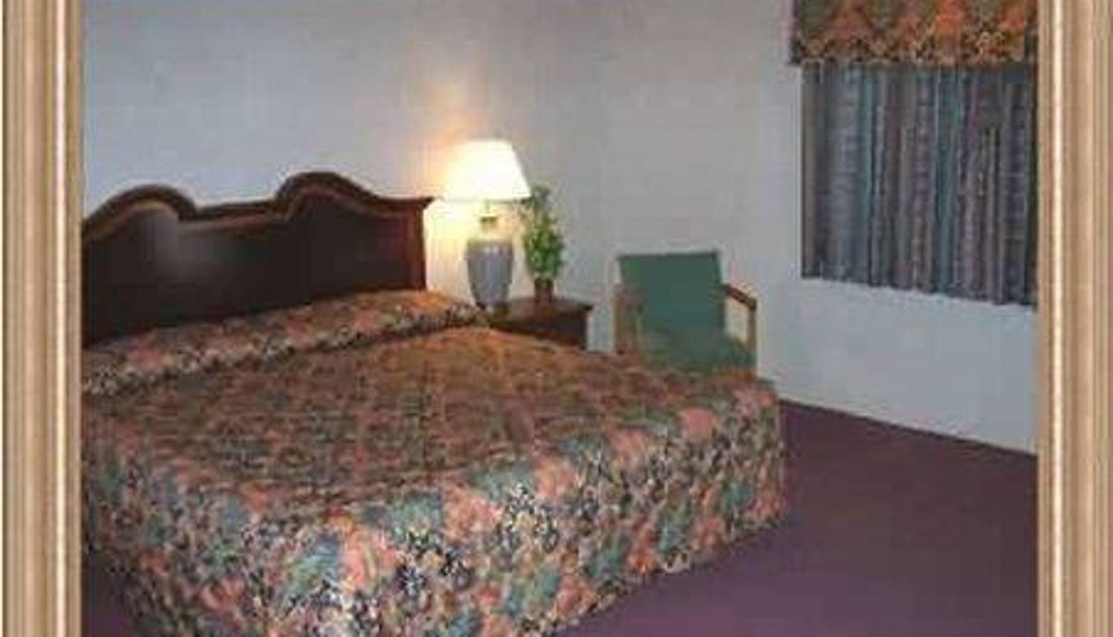 Zimmer - Budget Inn North Kingstown
