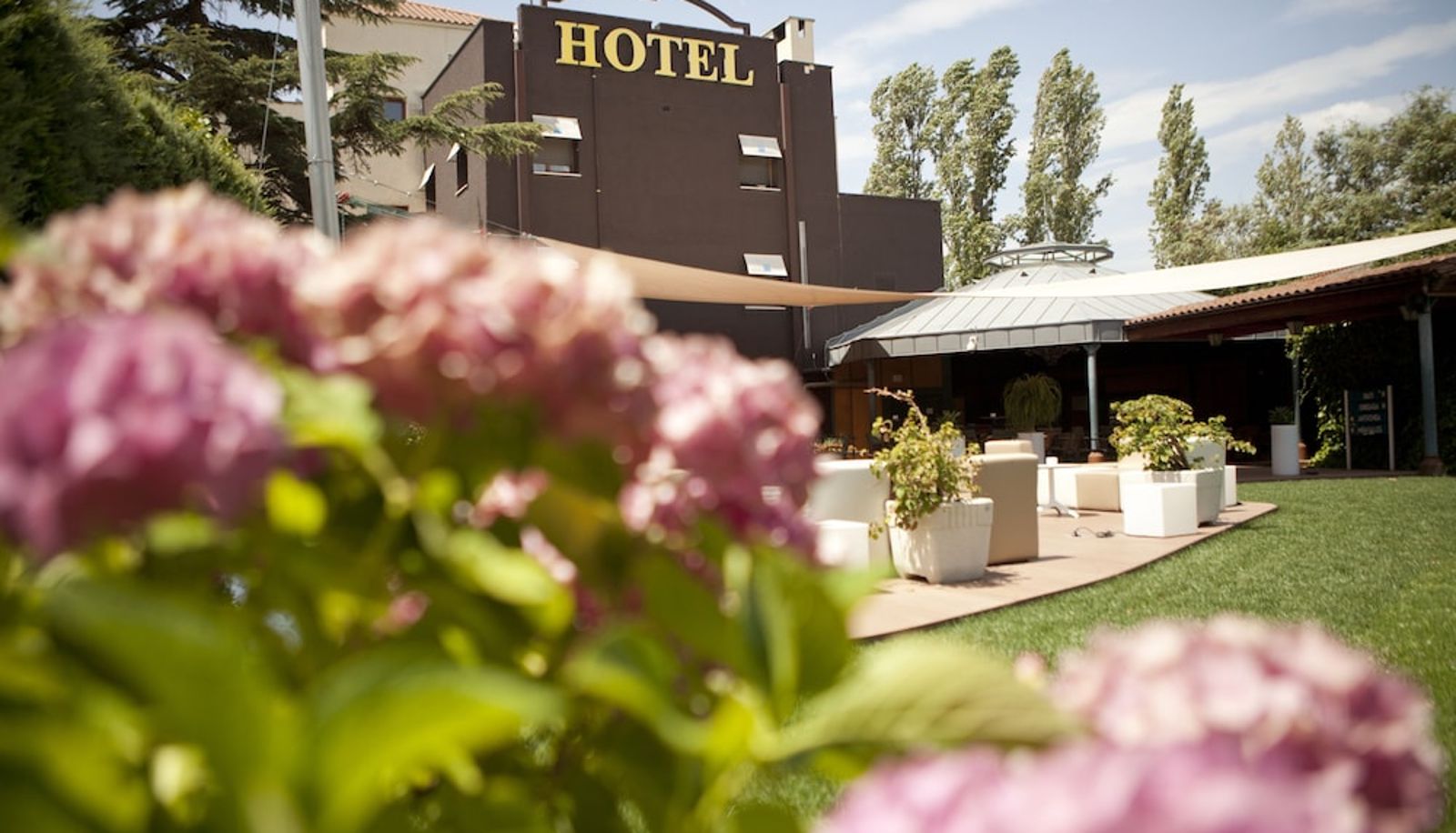 Garden - Hotel Don Carlos
