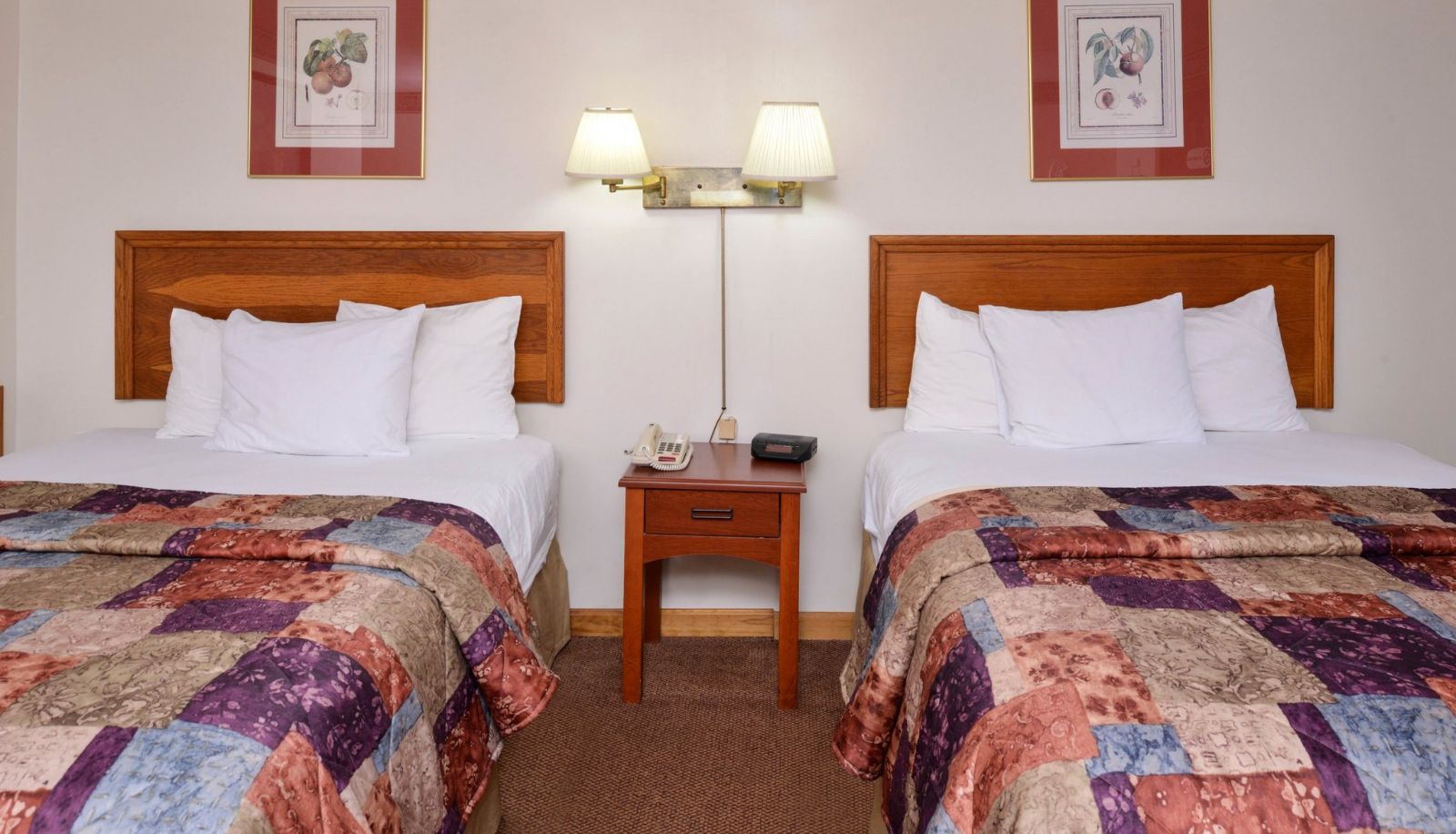 Camera - Red Carpet Inn Ronks