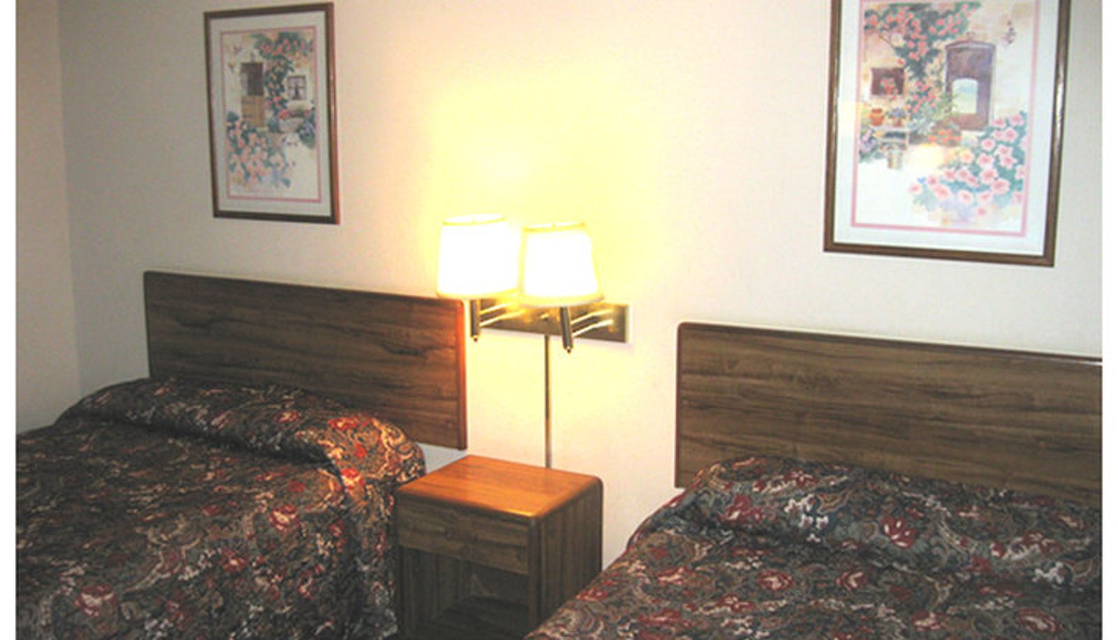 Zimmer - Scottish Inns Troy