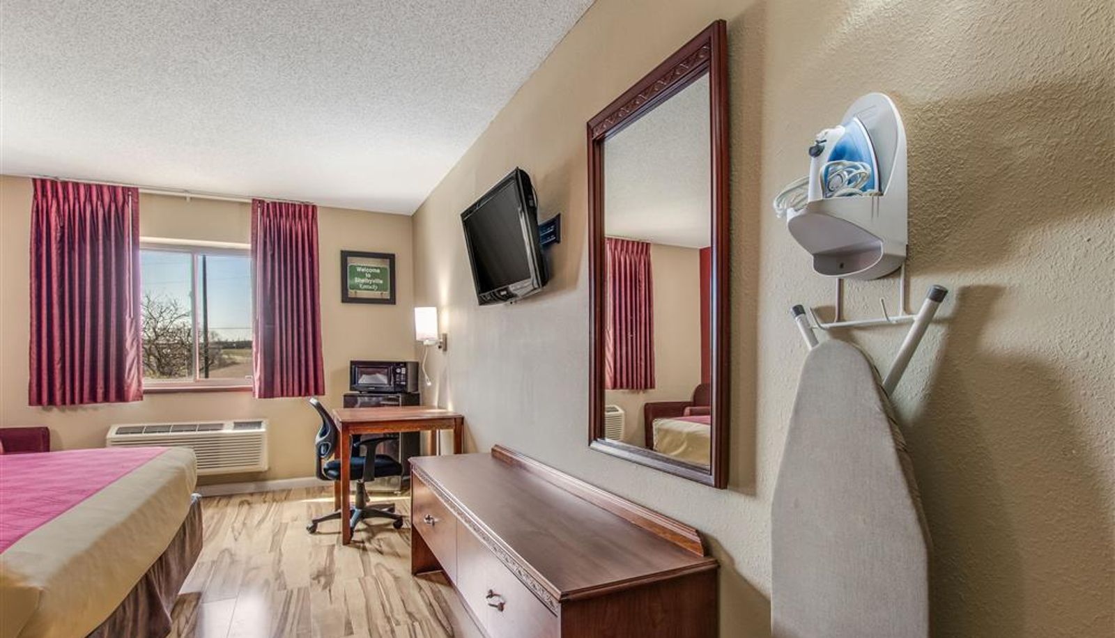 Camera - Econo Lodge Shelbyville