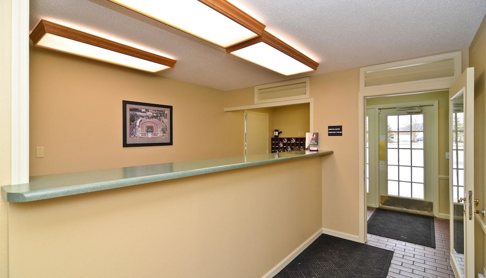 Hall - Americas Best Value Inn Chillicothe
