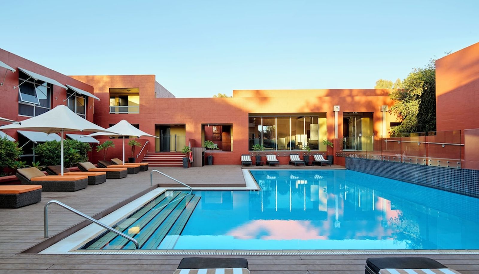 Piscina - The Lost Camel