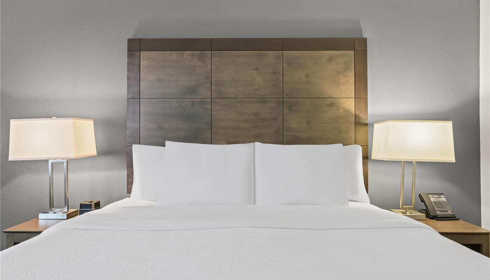 Room - La Quinta Inn & Suites by Wyndham Atlanta Douglasville