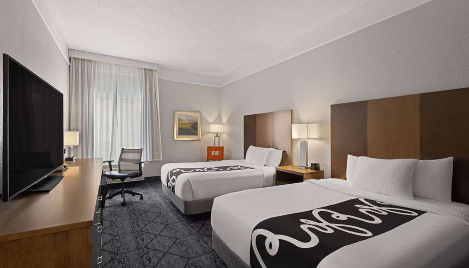 Camera - La Quinta Inn and Suites by Wyndham at WaTiki Waterpark