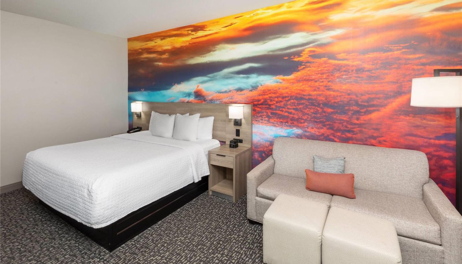 Room - La Quinta Inn & Suites by Wyndham Oklahoma City - Moore