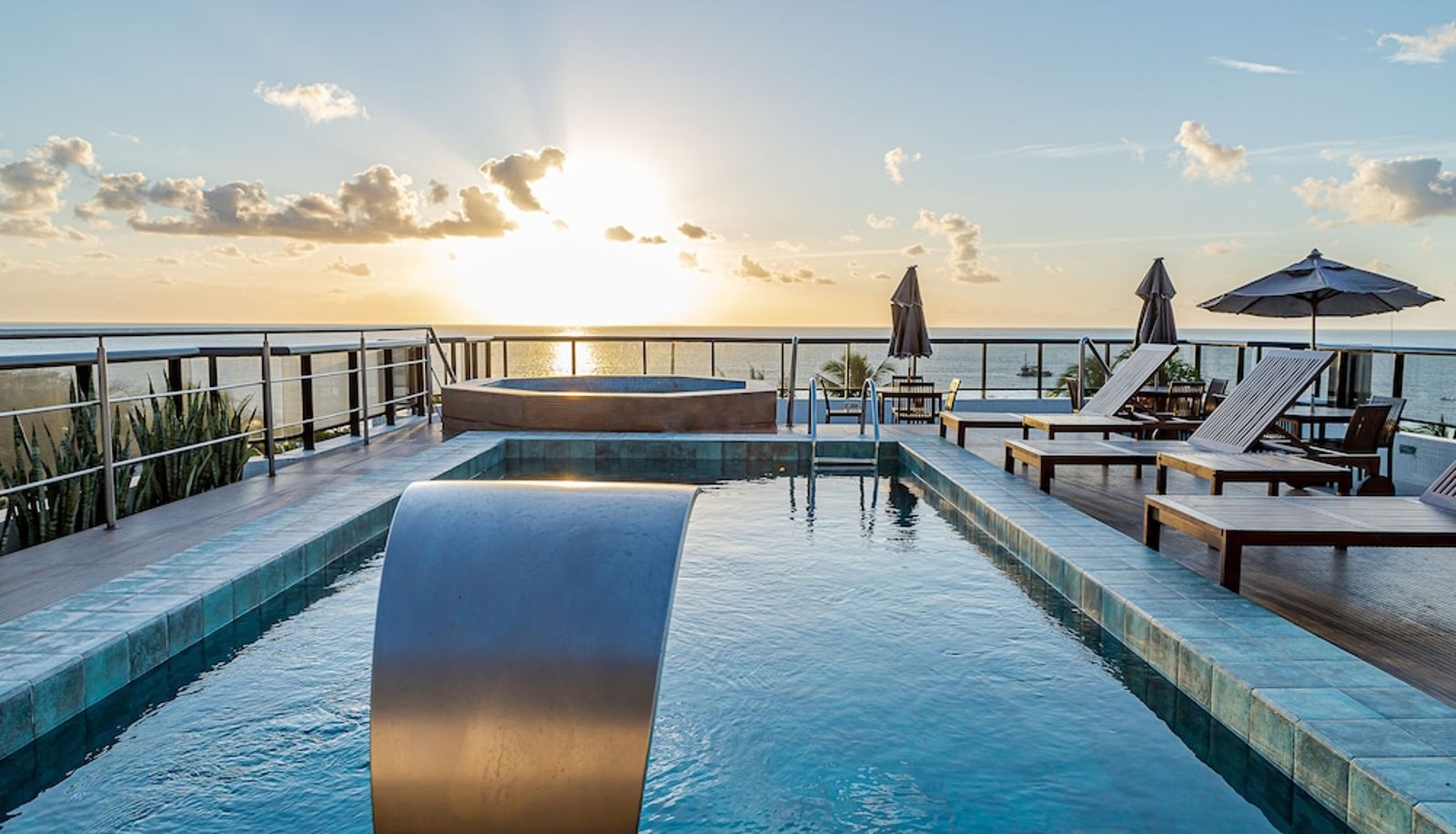 Piscina - Atlântico Praia Hotel