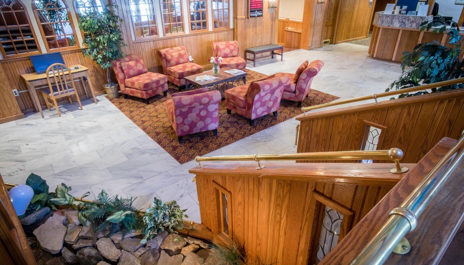 Hal - GROTON INN AND SUITES