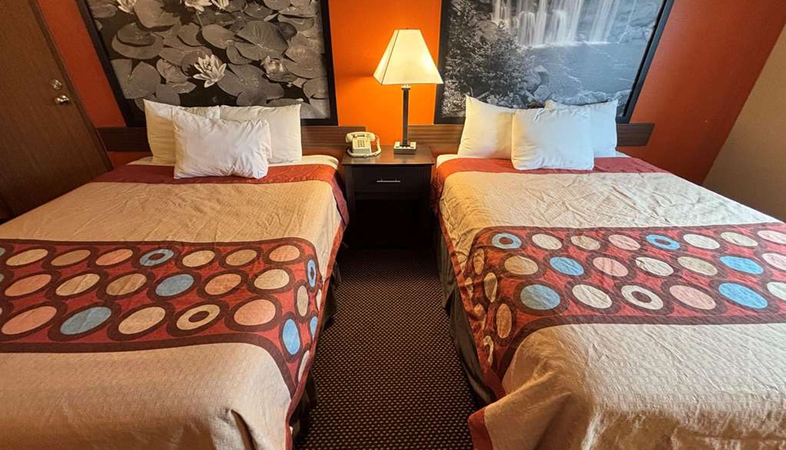 Room - Super 8 by Wyndham Du Quoin