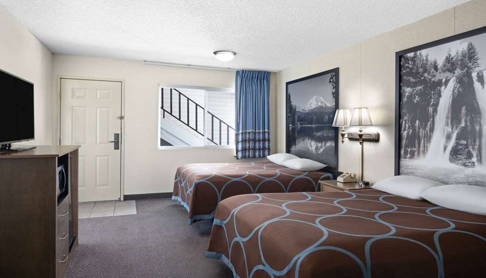 Room - Super 8 by Wyndham Susanville