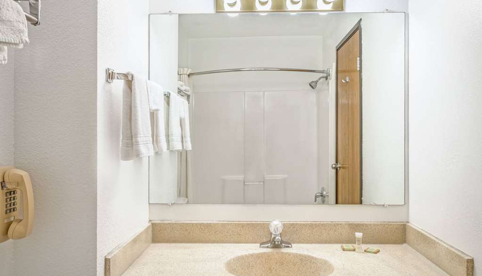 Room - Super 8 by Wyndham Price