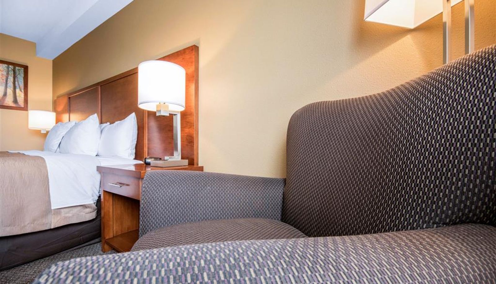 Room - Comfort Inn & Suites