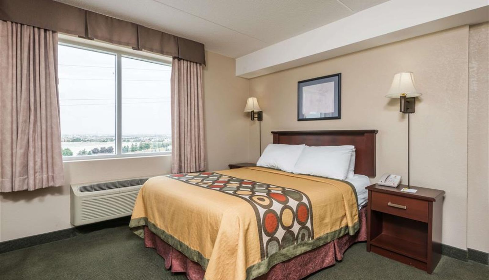 Room - Super 8 by Wyndham Mississauga