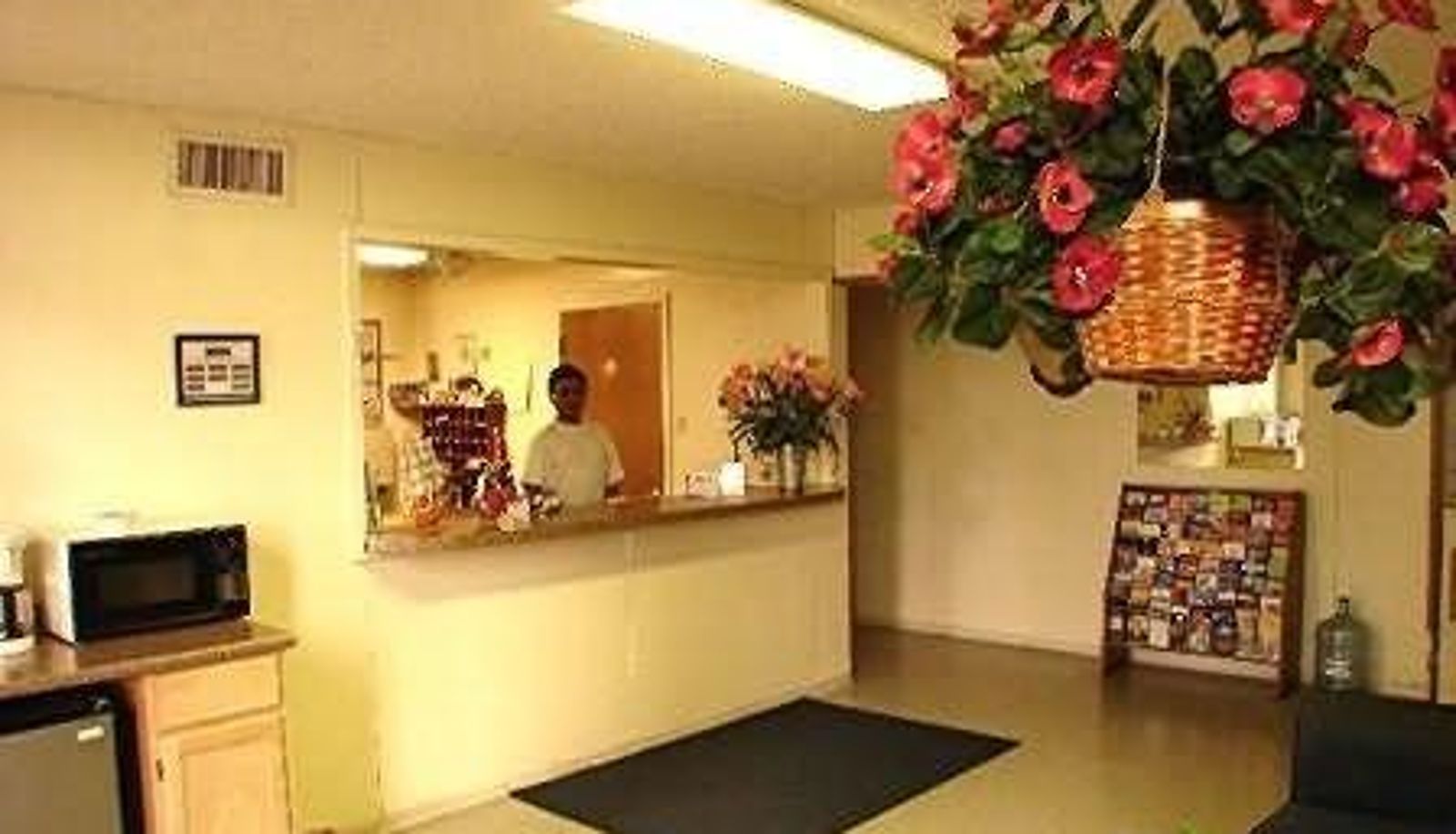 Salón - CAREFREE INN FLATONIA