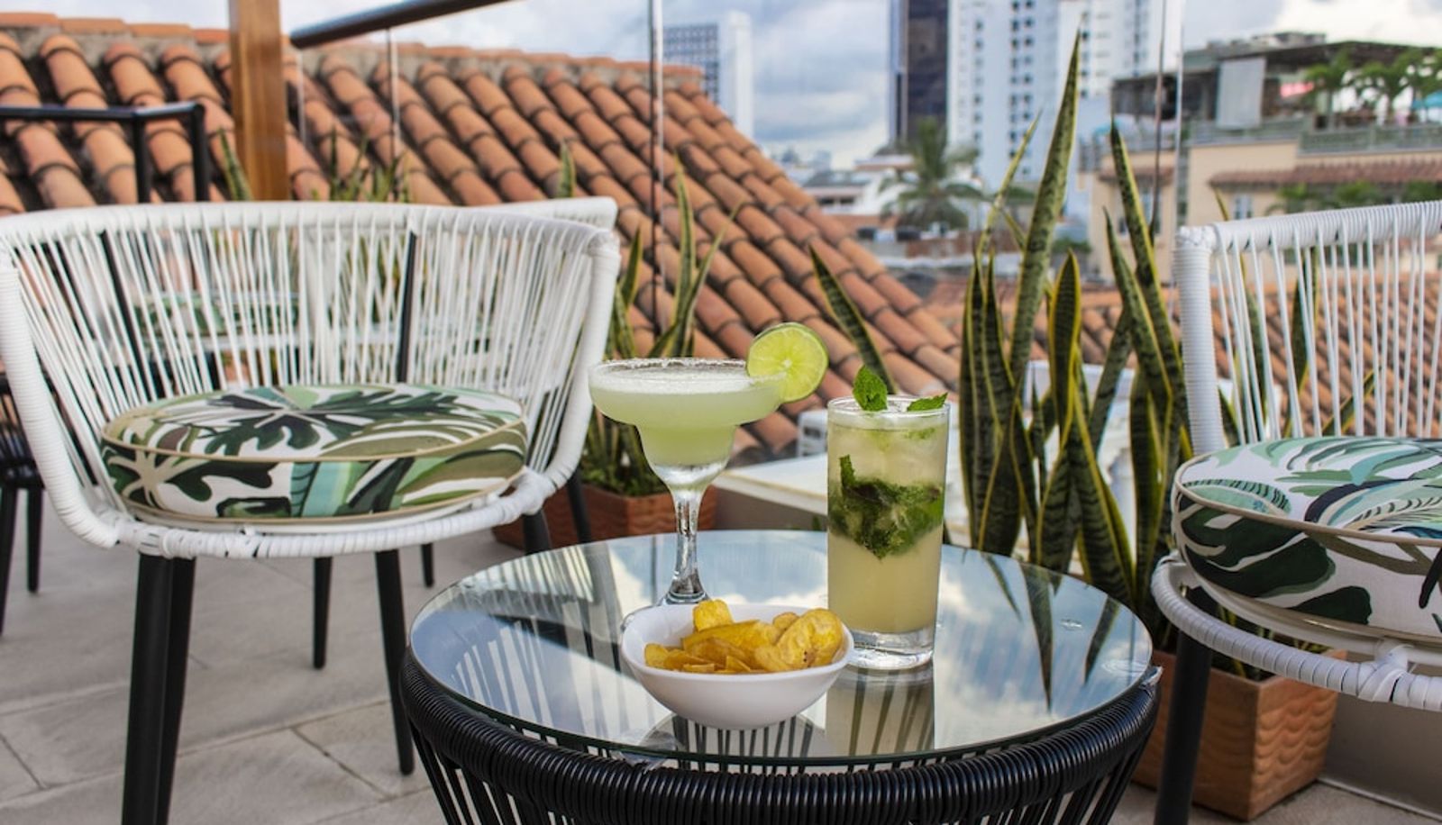 Bar - Hotel Casa La Fe By BespokeColombia