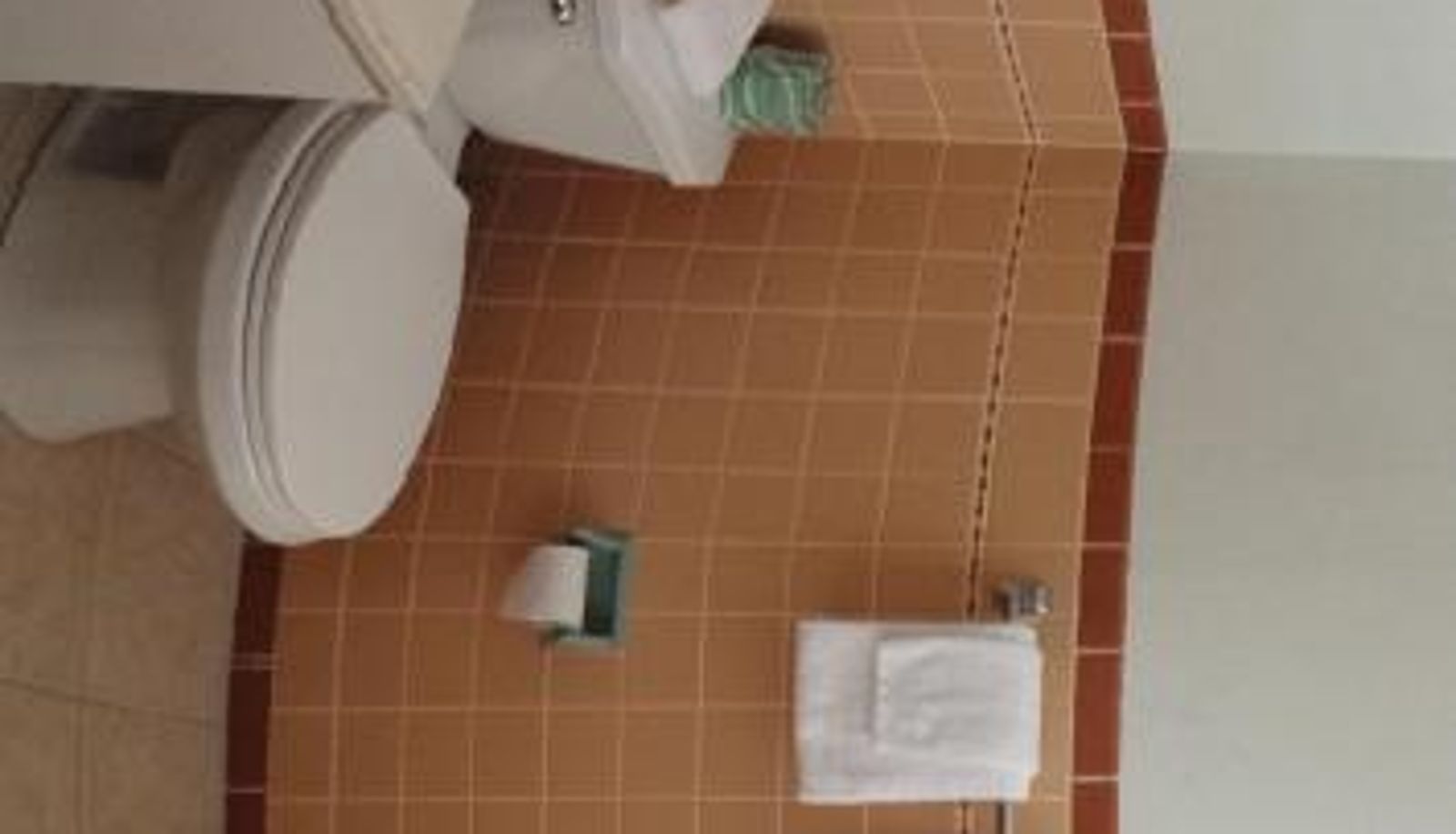 Dreibettzimmer - Budget Host Inn