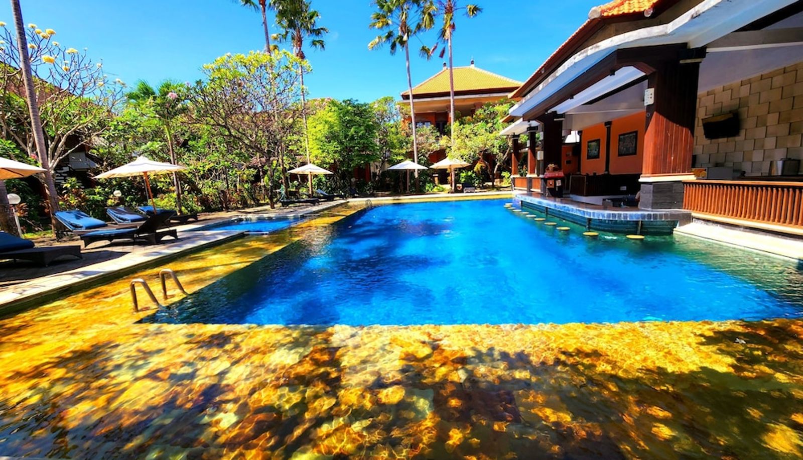 Piscina - Swastika Bungalows