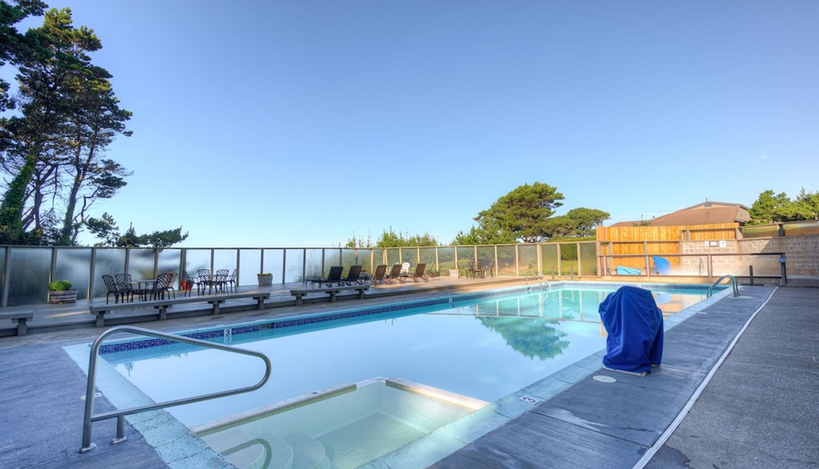 Pool - Inn at Otter Crest