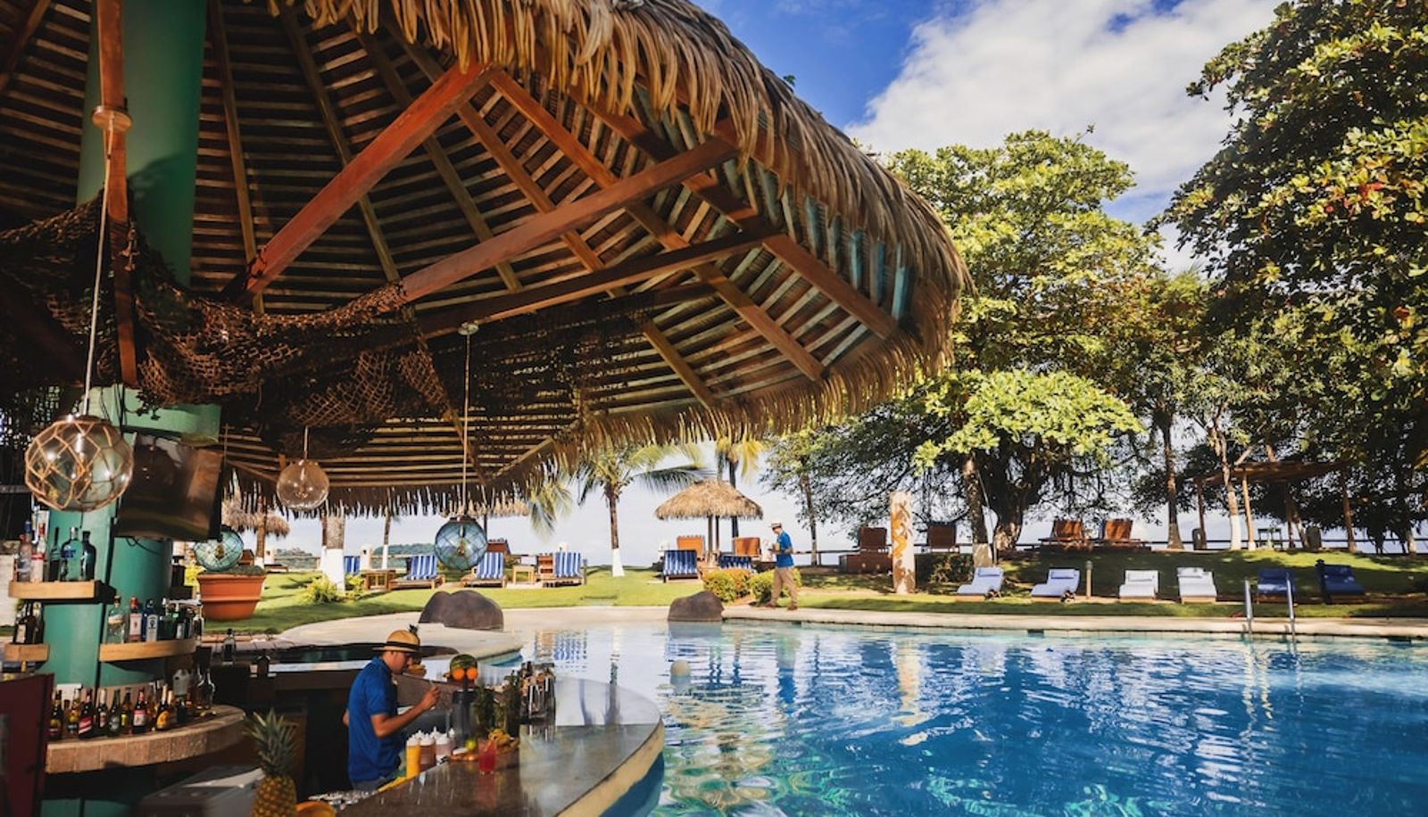 Bar - Bahia del Sol Beach Front Boutique Hotel