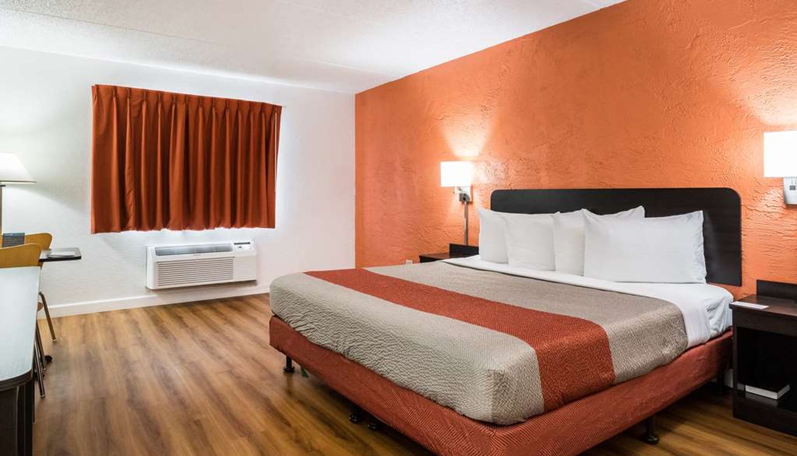 Standard room (double) - MOTEL 6 PROSPECT HEIGHTS