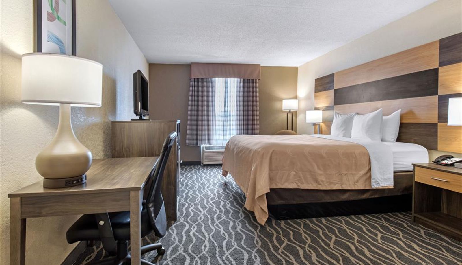 Camera - Quality Inn & Suites Lafayette I-65