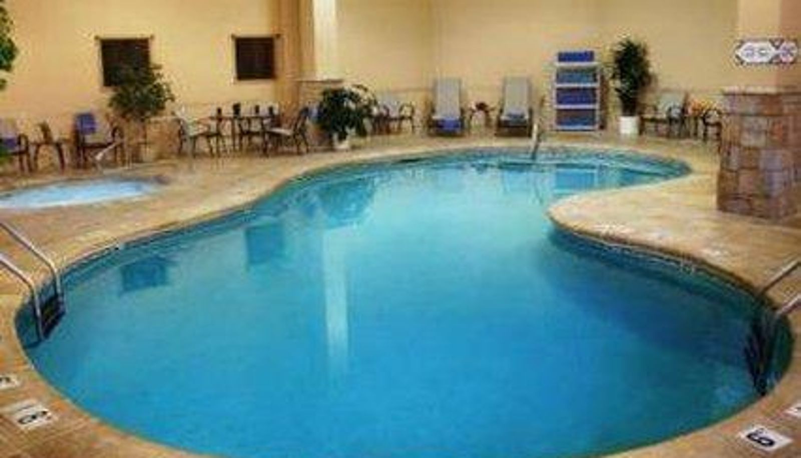 Wellnessbereich - THE GRAND HOTEL