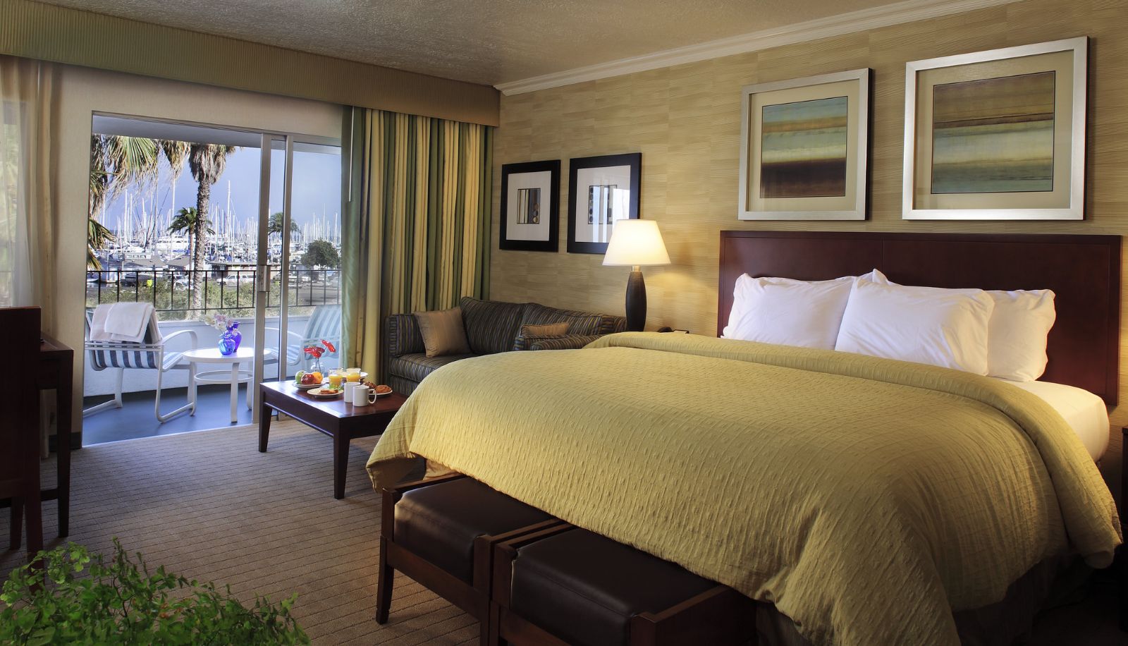Room - West Beach Inn a Coast Hotel