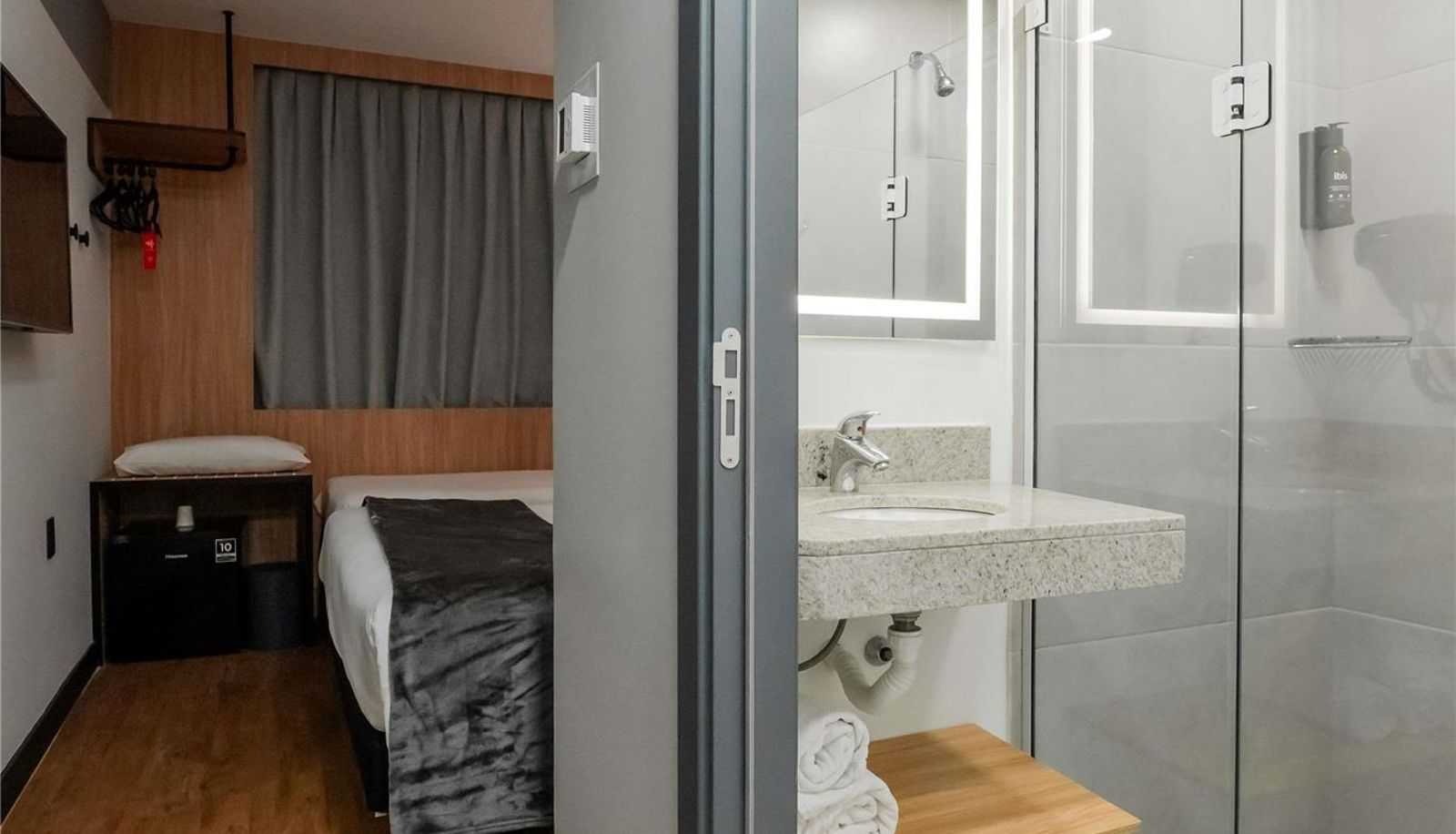Room - ibis Navegantes Itajai