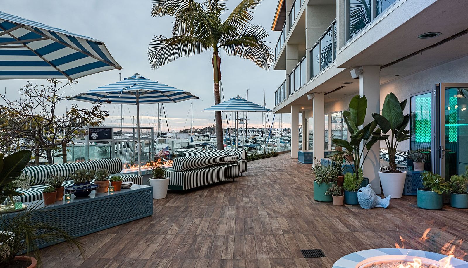 Bar - Marina del Rey Hotel