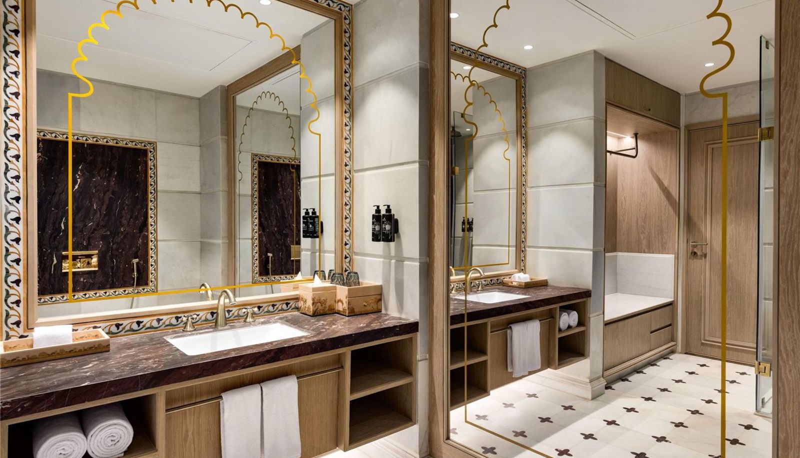 Zimmer - Wyndham Grand Udaipur Fateh Sagar Lake